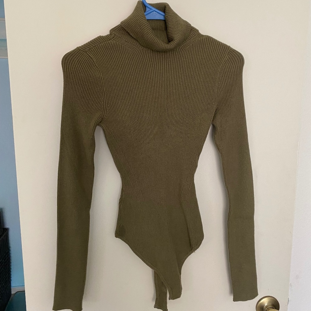 Abercrombie & Fitch bodysuit